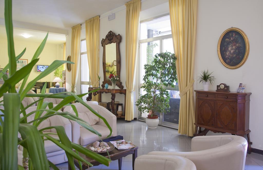 Hotel Quisisana Rimini Dış mekan fotoğraf